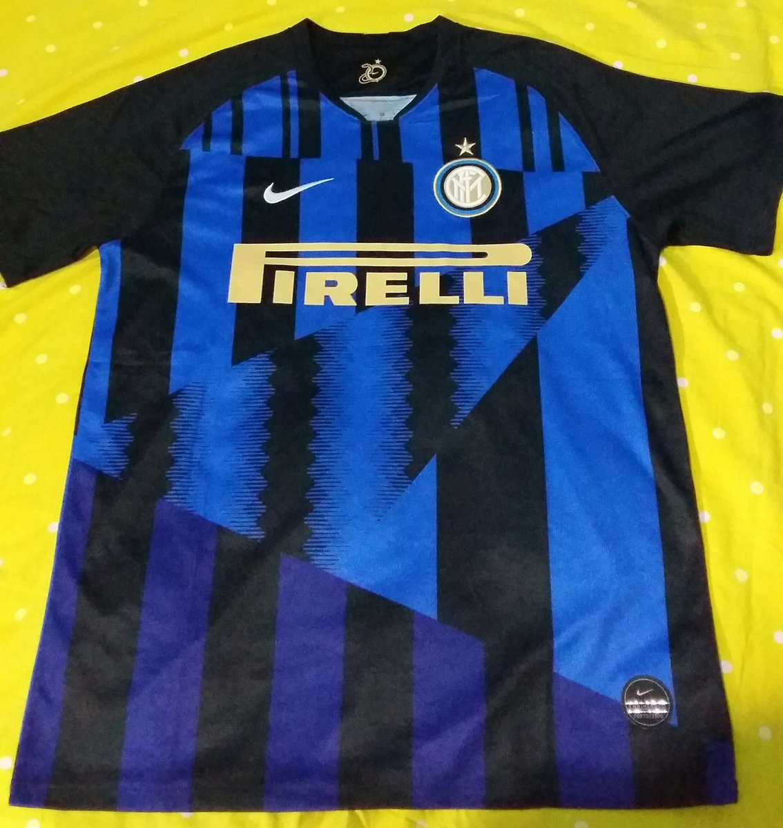 Kutangrobek tweet media