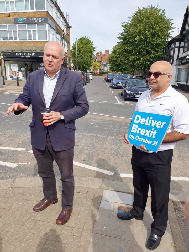 MPIainDS's tweet photo. Canvassing teams in Chingford destined for #Valley, #ChingfordGreen &amp; #Monkhams, and after....a well deserved break! Thank you to everyone involved! 👍 @Conservatives https://t.co/m8draugBWU