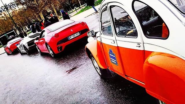 2CVParisTour's tweet photo. Two different worlds😆

Visit Paris by vintage 2cv car with us! You will discover many hidden gems!

#Paris #travelphotography #travelblogger #sportscar #Ferrari #Citroen #vacation #vacationmode #wanderlust #France #ricksteve https://t.co/J4lfYNpLkm