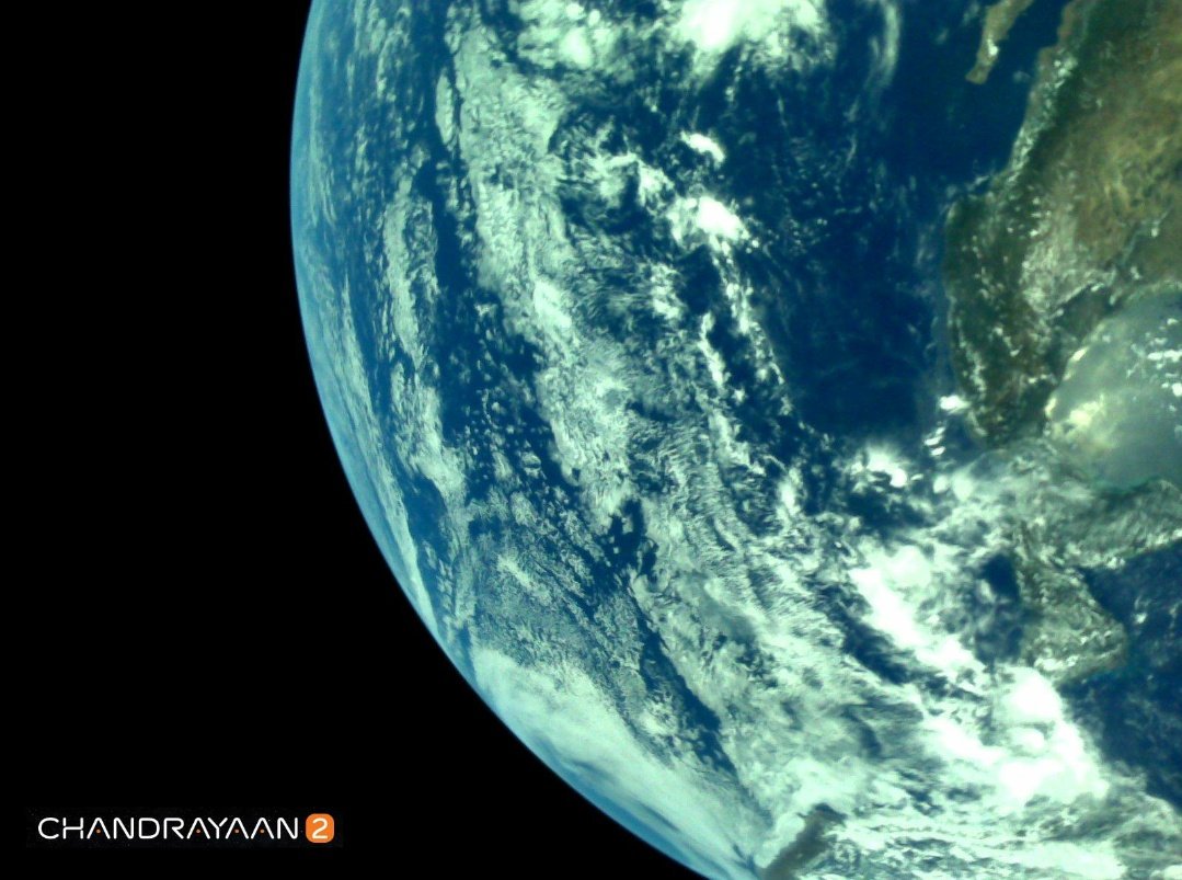 factinism's tweet photo. First few Pictures of Earth by #Chandrayaan2
Pic Courtesy- @isro 
#ISRO #Chandrayaan2theMoon https://t.co/THZXm3fM1H