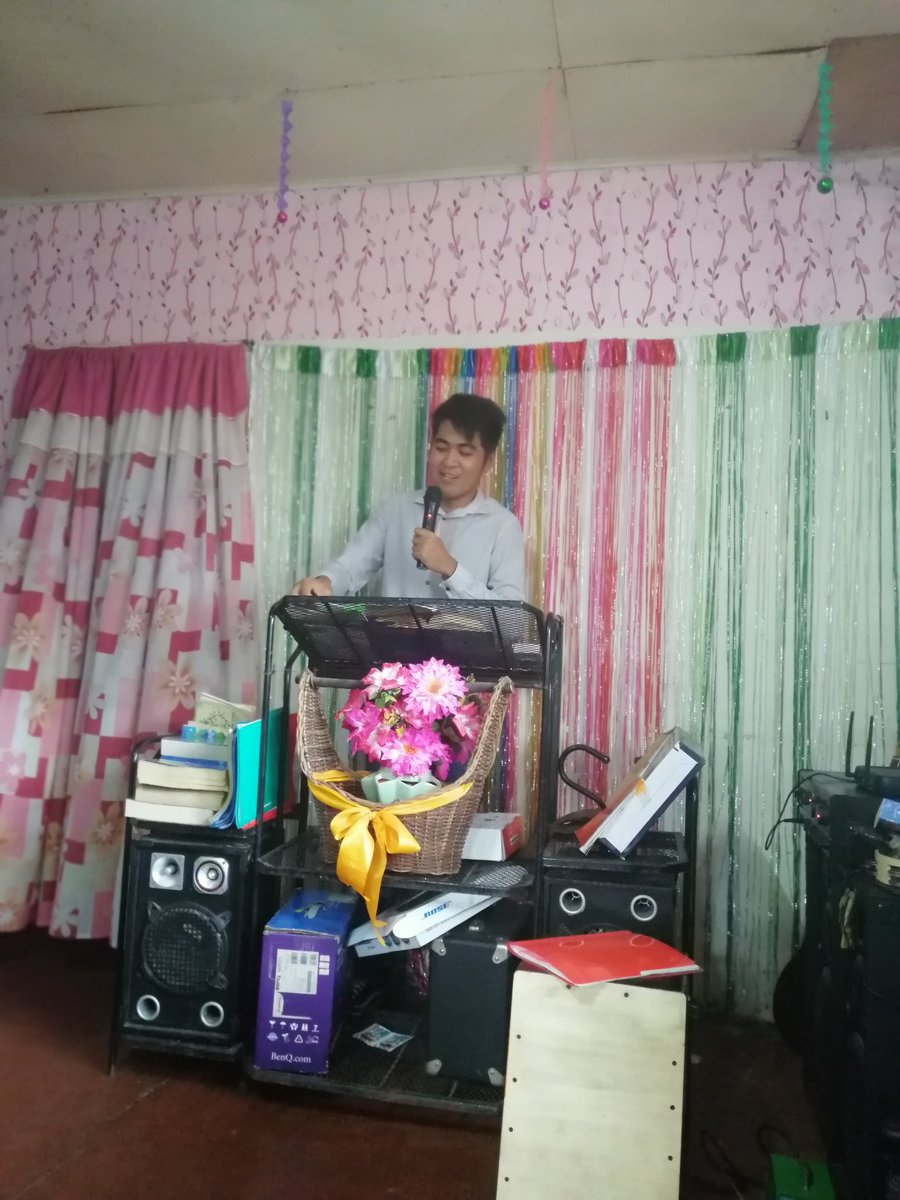 ChanDeynyel07's tweet photo. 08/08/19 Sunday Worship Service π
#VesselsofGlory π
#Patuloyparin π https://t.co/vW4OK0OW5R