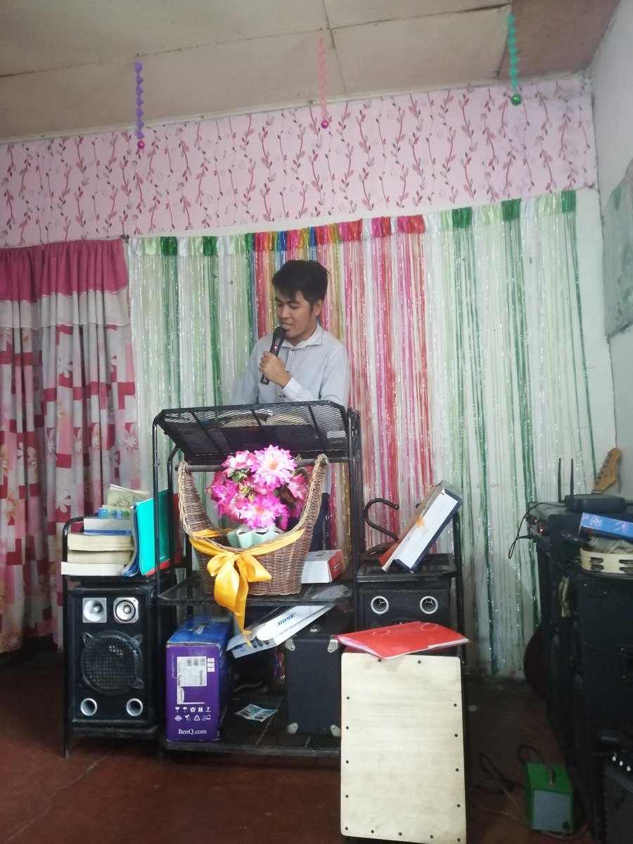 ChanDeynyel07's tweet photo. 08/08/19 Sunday Worship Service π
#VesselsofGlory π
#Patuloyparin π https://t.co/vW4OK0OW5R
