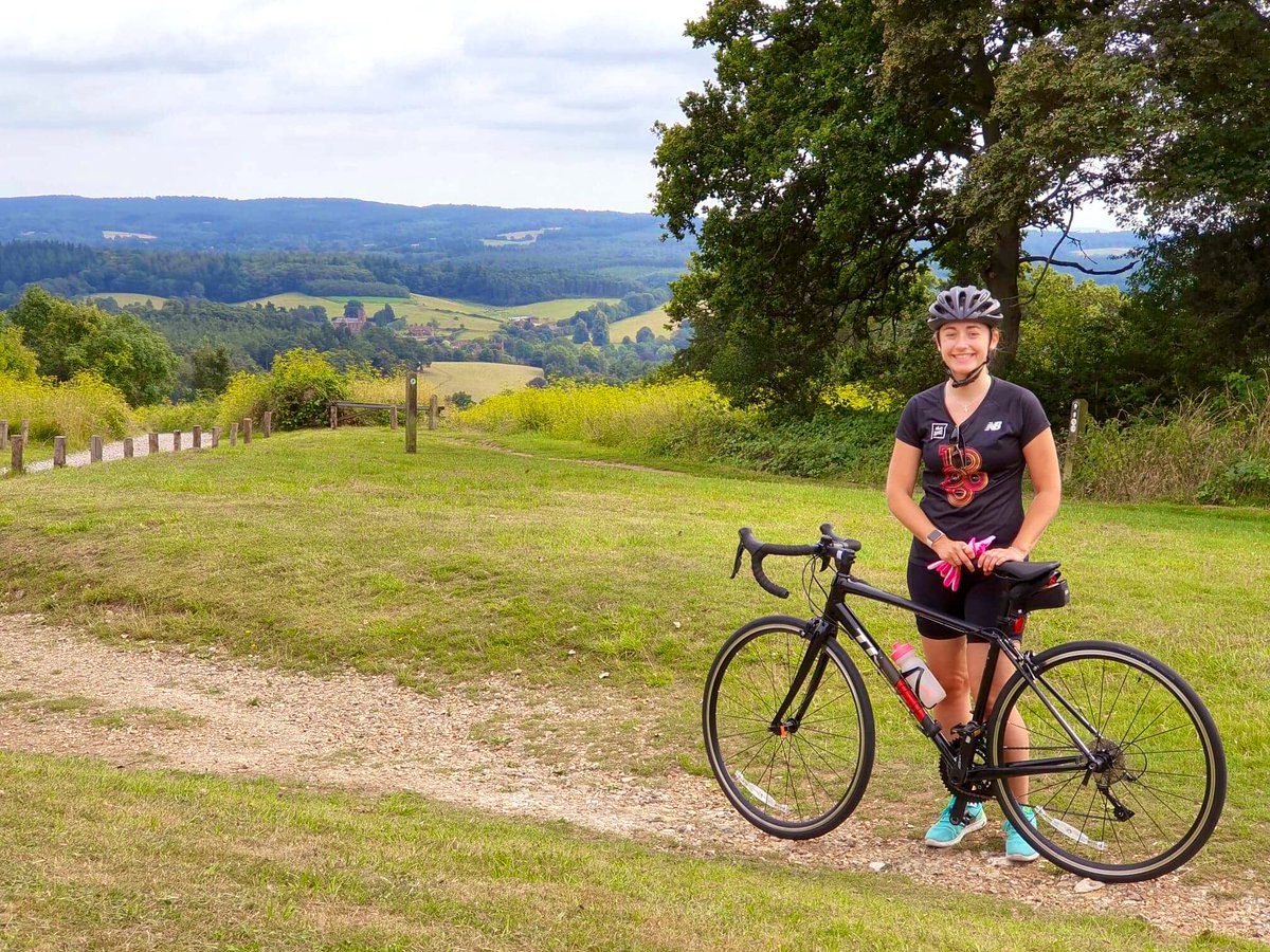 EllisRhiannon's tweet photo. Swapped running for two wheels for the birthday trip to Newland’s Corner as it turns out it is in fact a bad idea to run through pain 🙄 Had a lovely birthday spent with lots of my family, couldn’t have asked for a better day 💕 https://t.co/8g9bEORdxm
