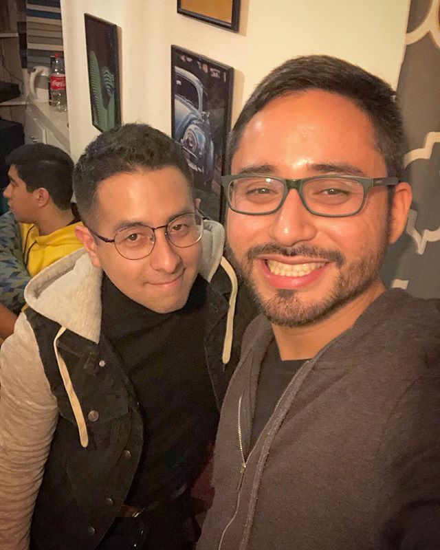 Jose2C's tweet image. Buena noche con @roflo22 ! Cómo quedaste? #friends #love #SundayOut #MissThing ❤️❤️❤️