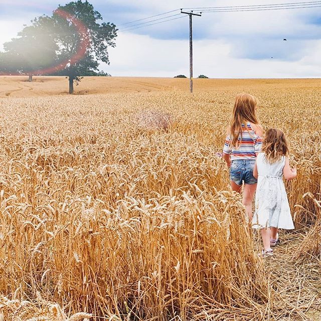 choccolottie's tweet photo. ❤️Just a little hello from my two little peaches to say I'm starting working on the Georgie &amp; Lottie Disney page as get loads of questions about our trip in my inbox which I am always totally happy to answer - but this way it also nice to be able to shar… https://t.co/oeOHwV9R8z https://t.co/t2VQVDAggh