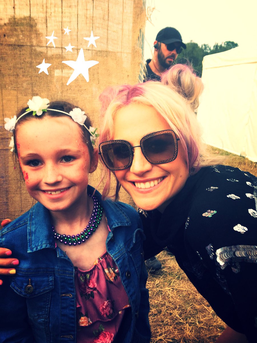 TechiBecky's tweet photo. @PixieLott thank you for making her first ever gig magical #favouritejudge #thevoicekids #tunesinthecastle #pixielott https://t.co/JLormEdDmD