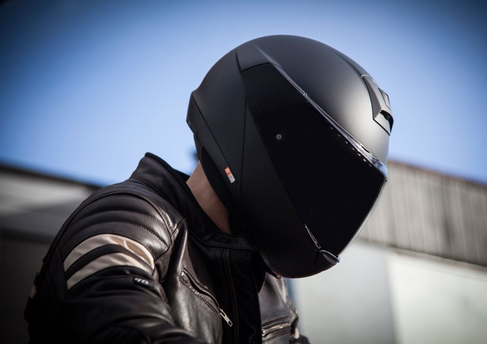 bikerheadz's tweet photo. Schuberth C4 Pro Matt Black.
#schuberth #c4pro #mattblack #skidlid #lid #motorcyclehelmet #motorbikehelmet #bikehelmet #bikerlid #motorbikelid #crashhelmet #biker #bikerclothing #motorcycle #motorbike #superbike #bikerfashion #motorbikefashion #tranam #bikerheadz https://t.co/bkdBPqUpzw