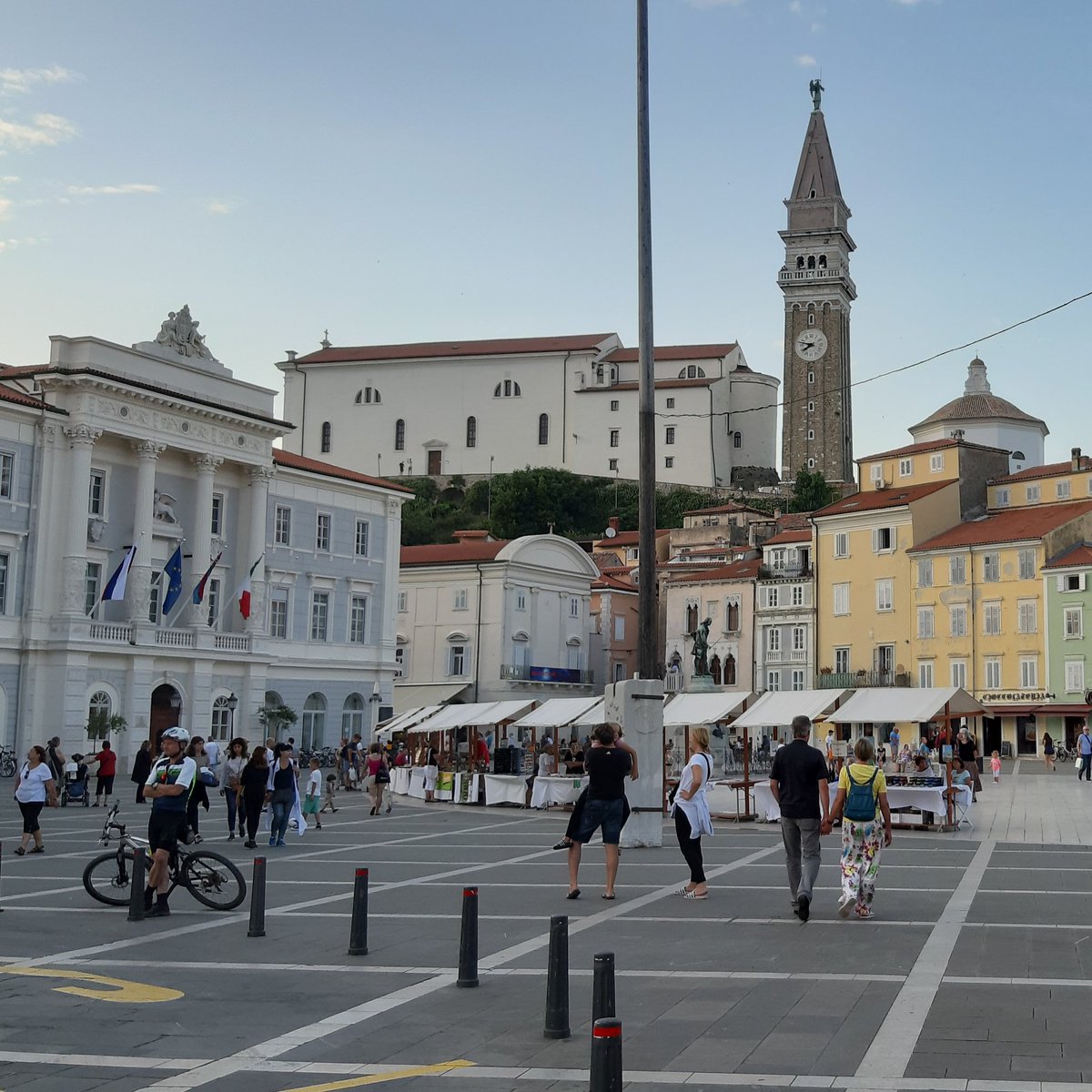 #Istria #Pirano sapore di sale, sapore di mare...un promontorio che domina l'Adriatico e le famose saline che arricchivano i mercanti veneziani e che ancora danno un sale ottimo  assaggiato il cioccolato al sale? wonderfulpaths.com/pirano/