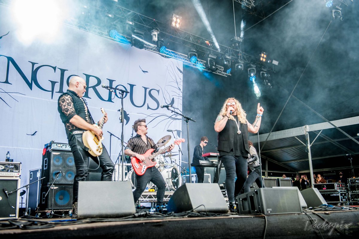 WRINKLYCLUB's tweet photo. https://t.co/I08pgnJpWY @WeAreInglorious @RamblinManFair #INTERVIEW #TRACKOFTHEDAY @TheNathanJames @Duffpress @IngloriousFans @Giwwy @DDDiddyG @RockontheRidge @whitewalkerphil @GeoffCarneUK @bigriverblues @trouserphonic @desperadodamo #GLITTERMACHINE #VIDEOOFTHEDAY @PRConnect PRT https://t.co/my9FWnnYzl