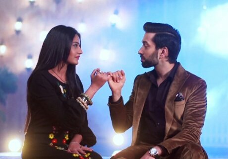 Laughters and would even flirt with each other! This phase is the base on which they reached to a level where they can open their most subdued pains.  #ishqbaaaz  #shivika