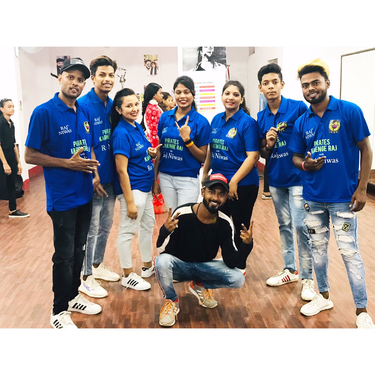 vishalraikod's tweet photo. Ready for Pro Kabaddi Events 2019 !!! Chears For @patnapirates
@prokabaddi
#kingofdancepatna #kodpatna #teamkod #patnapirates #bestdanceclassinpatna #koddance #instalove #dancedilse #danceindiadance #vishalkod #danceisthelanguagebeyondwords #kodcrew #kingofdanceindia #bestdance https://t.co/xThlNluxEF