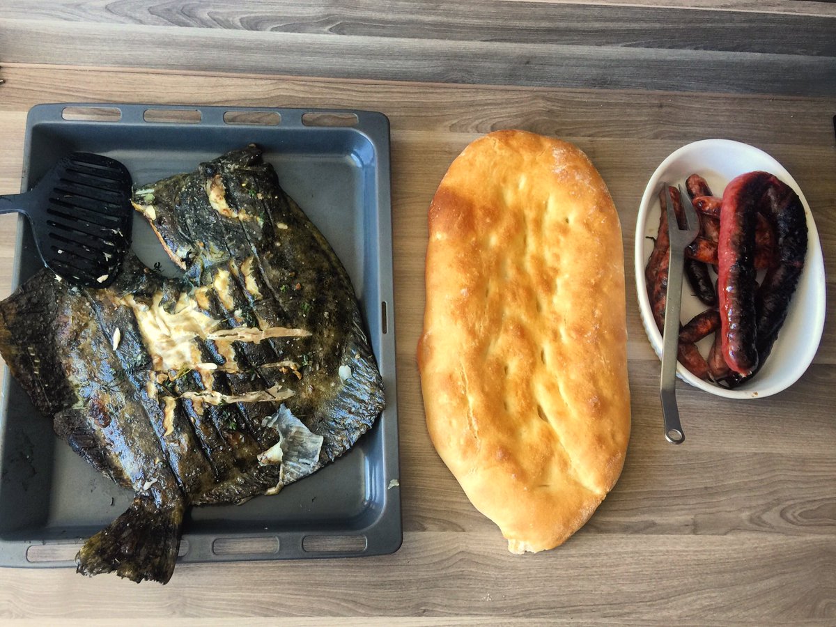 HornoSanz's tweet photo. Para el #mar y la #montaña ...¡¡Nada como la #cañada 😋!! #pansano #sabor #salud #aceitedeolivavirgenextra #Teruel #parrillada #domingo  #alimentosdecalidad #pandecalidad #pandecañada #pandeaceitedeoliva https://t.co/3Lk8MJ3fr8