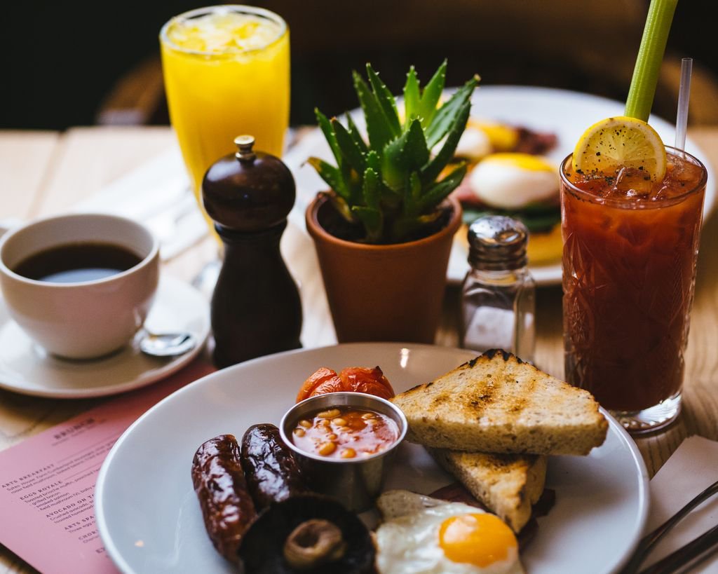 Sunday - we're ready for ya... And we're ready for <a href="/LeedsPride/">Leeds Pride</a> 🌈🌟 The Bloody Marys are on 👌 Book yourself a table before they go! buff.ly/2Sxyv4X
.
#leedsfoodies #leedsfood #yorkshirefood #leedsindependents #localproduce #restaurantsofleeds #LeedsPride