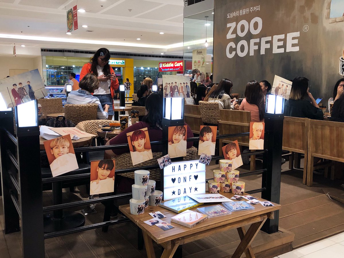 NinangsForONF's tweet photo. D-DAY π
Our cup sleeve event at Zoo Coffee SM Megamall has started! See you, PH FUSEβ£οΈ
#μ¨μ€μ€ν #ONF #ONOFF
#2YearsWithONF #AlwaysWithLAUN https://t.co/KNG8uz2xIr