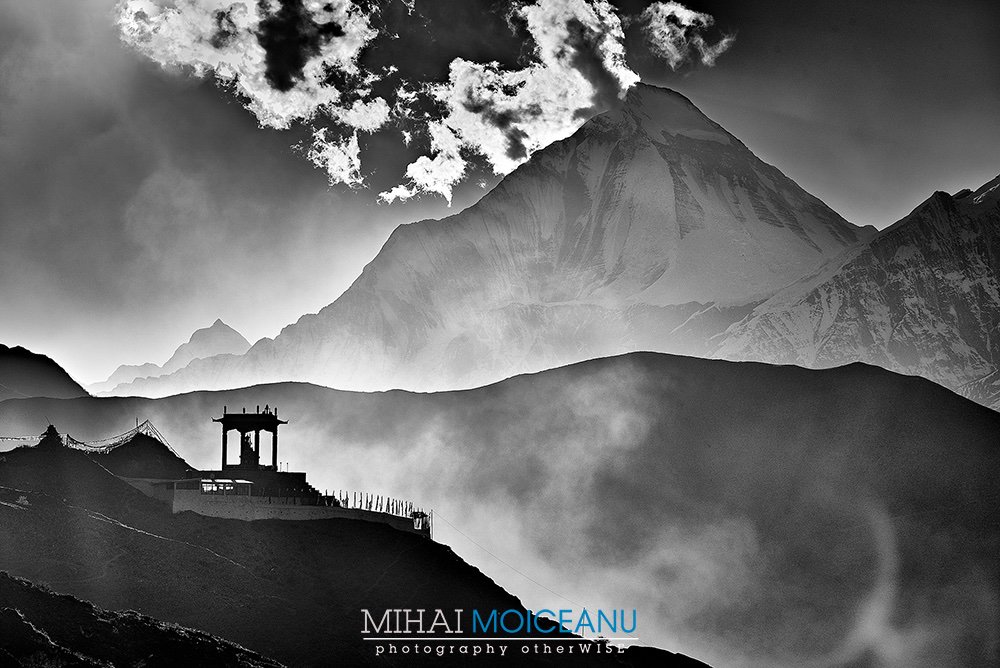 mihai_moiceanu's tweet photo. The shrine beneath Dhaulagiri #Nepal #Himalaya #Dhaulagiri #Shrine #Muktinath #EightThousander #ignepal #ighimalaya #igbbcnature #igphotooftheday #igIloveNepal #bbctravel #igbbctravel #dreamtravel #deamphotography #wellcometonepal #highhimalaya #PhotoTOURcuMihaiMoiceanu https://t.co/283IojmRh8