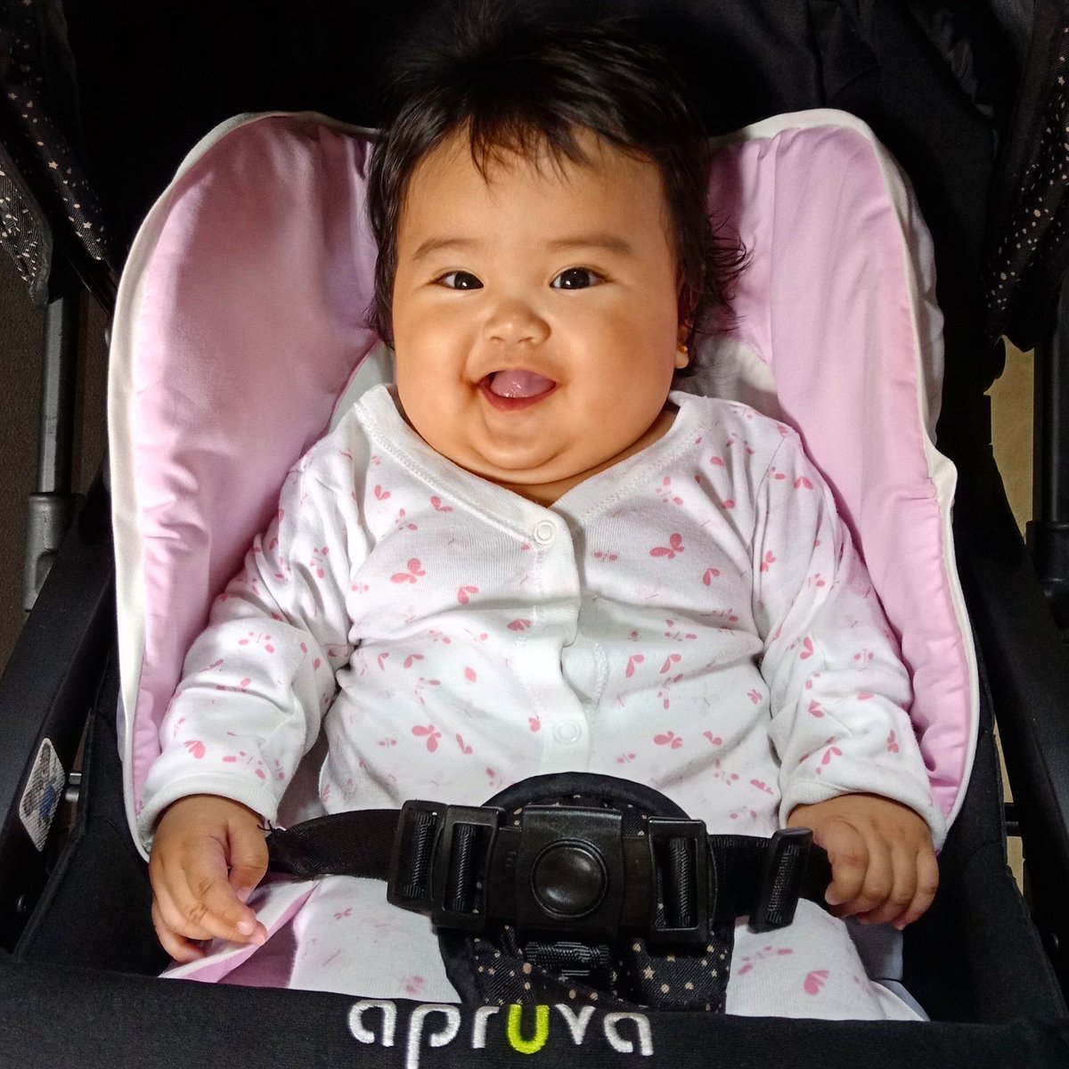imerwinner's tweet photo. My baby Love. 

#babylove
#babyerin
#babynierwin https://t.co/sZ8piCczGW