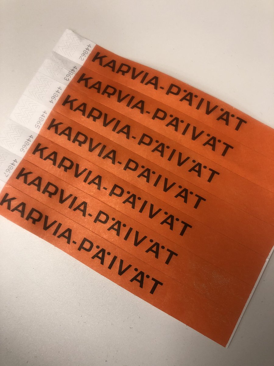 69eyesofficial's tweet photo. KIITOS KARVIA-PÄIVÄT! Hyvät rokit! J69 X https://t.co/JQFQaCmBRx
