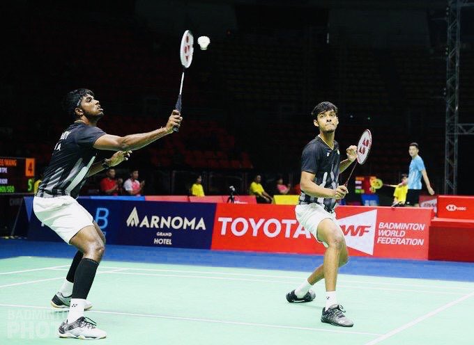 Media_SAI's tweet image. #Badminton glory for India! 🇮🇳🏸

Our #TOPSAthlete men’s doubles duo of @satwiksairaj- @Shettychirag04 beat world #2 Chinese duo #LiJunHui- #LiYuChen 21-19, 18-21, 21-18 at the #ThailandOpenSuper500 to win the biggest title of their career.💪🏻

Many congratulations!👏🏻🎊