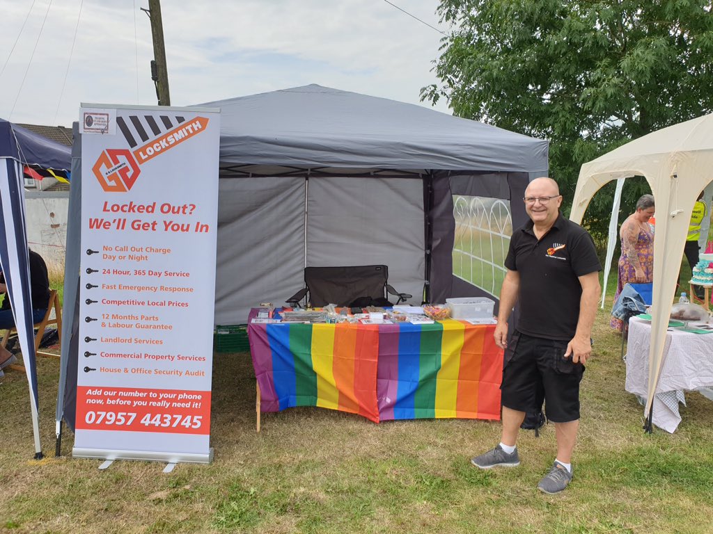 valleytraining1's tweet photo. What a great day @LlanelliPride yesterday. Met some great people. Well done to all.   @realhcc #realhcc https://t.co/Sa3oASDPk6