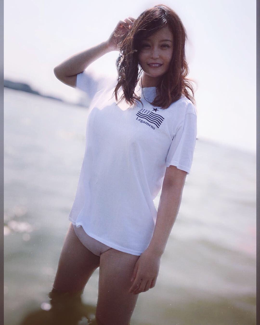 宇野澤瞳 No Twitter 海に少しだけ行ってきた 私だけ日焼けせーへん ナゾ T Co Vqkcot3hn4 Twitter