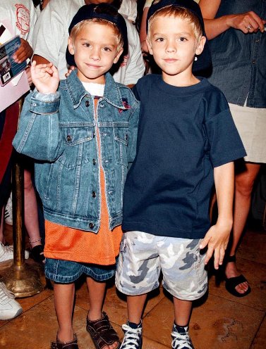 Happy 27th birthday to Cole & Dylan Sprouse 
