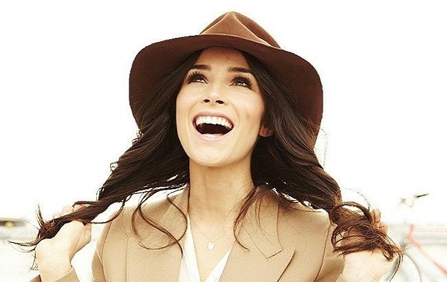 HAPPY BIRTHDAY ABIGAIL SPENCER - 04. August 1981. Gulf Breeze, Florida, USA 