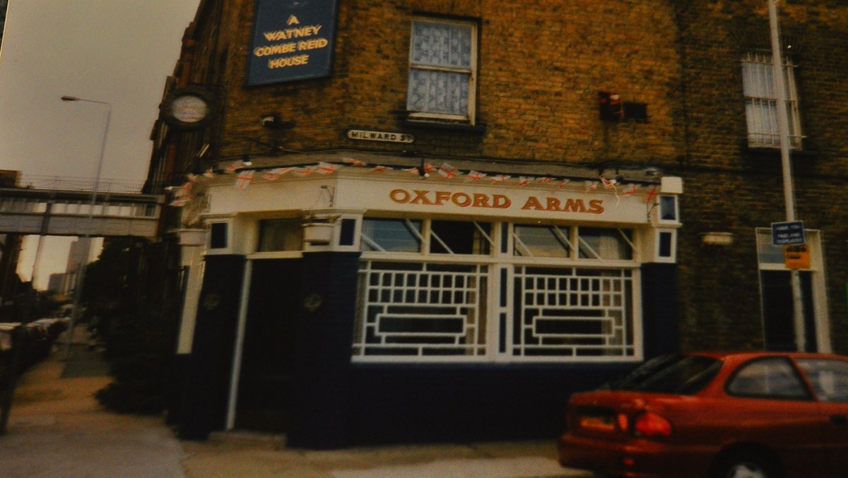 nickwhite11872's tweet photo. Some #lostpubs #Whitechapel #London #bricklane #history The Oxford Arms a tiny pub near The Royal London Hospital, The Grave Maurice in Whitechapel Rd, Inside The Seven Stars in Brick lane and The Carpenters Arms (Was closed this time but had been in there on a prior trip) https://t.co/OiqTbR1fNn