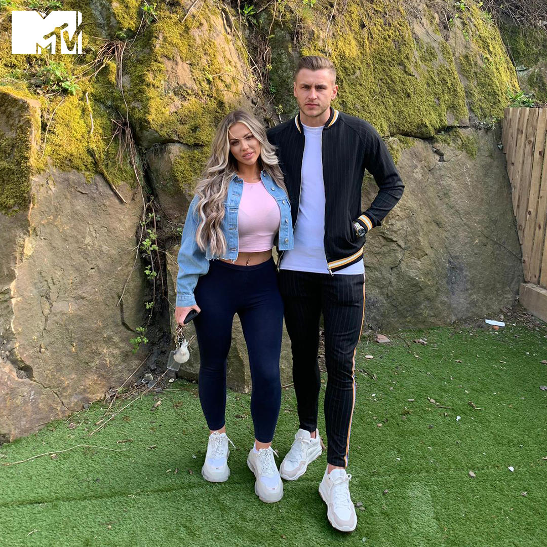 mtvgeordieshore's tweet photo. A true Geordie family photo album ❤️ https://t.co/MZSODKvi8L