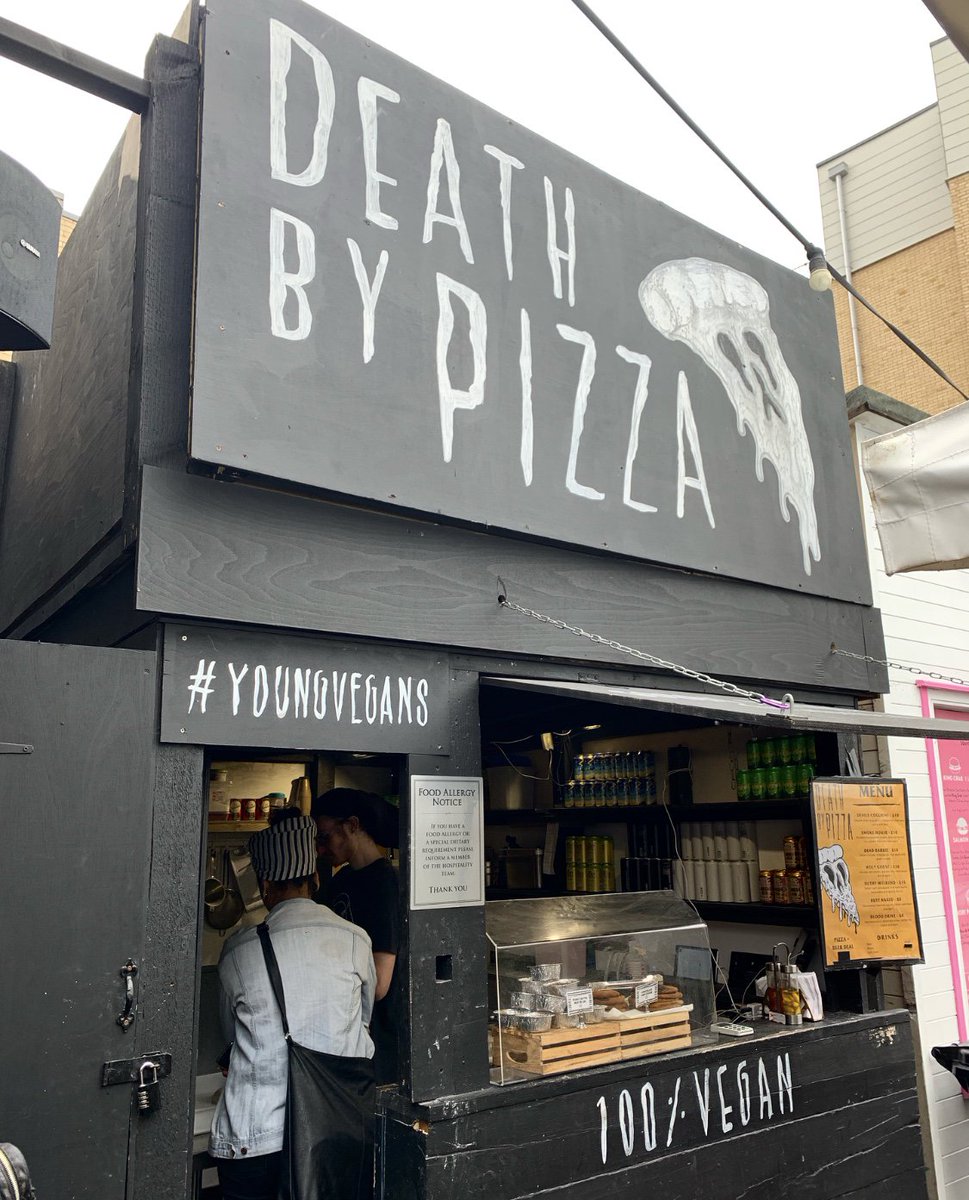 casadeifoods's tweet photo. Our Pizza Hut of vegan pizza dreams 🍕🔥. We offer a wide range of homemade vegan cheeses and mock meats on our pizzas, and we’re open Wednesday to Sunday 12am-10pm. #veganhackney #veganlondon https://t.co/M61aWwzXRC
