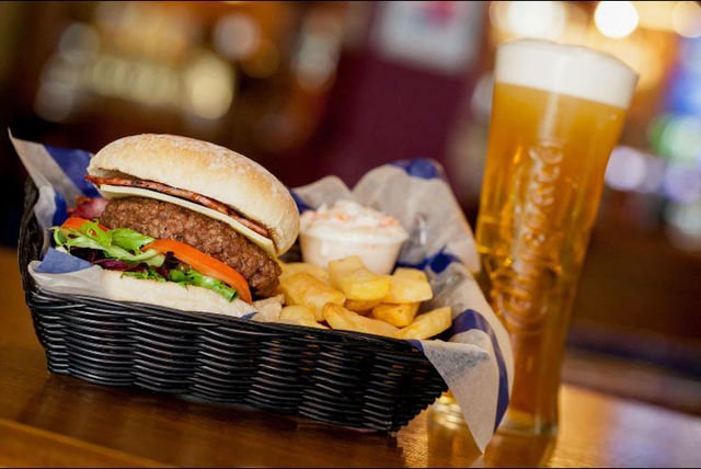 Join us here today for the FA Community Shield &amp; Championship action 🍻🍻🍻

Liverpool v Man City @ 15:00
Bristol City v Leeds United @ 16:30