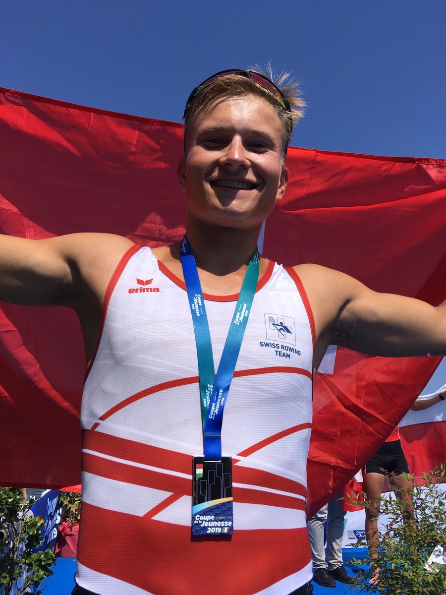 swissrowing's tweet photo. SILBER für Gian Struzina im Juniorenskiff!

Nach Bronze gestern am Coupe de la Jeunesse in Corgeno (Italien) schnappte sich der Zuger heute Silber. Well done! 

#coupecorgeno2019 https://t.co/yK5JfkFPXr