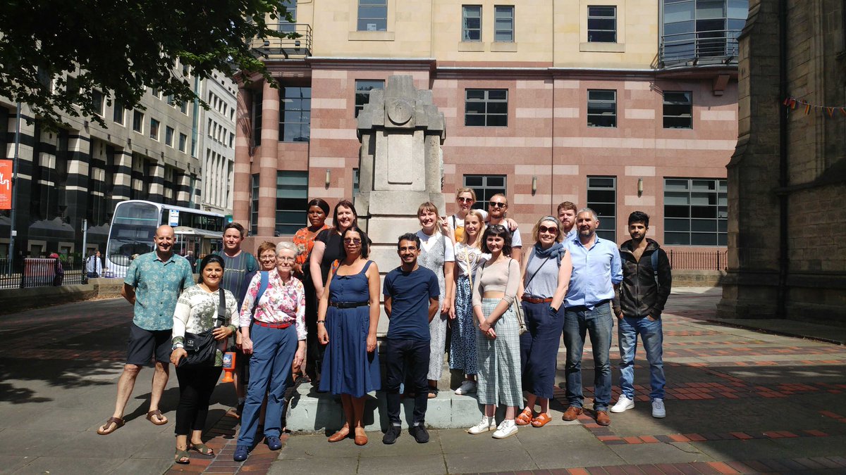 TalesToursLeeds's tweet photo. "One of the best tour groups I've ever had", said our tour guide Rawand about yesterday's tour. Here's our tour group all smiles at the end of the tour @MillHillChapel #citytours #leeds #RefugeesWelcome https://t.co/LpmH5b0y5R
