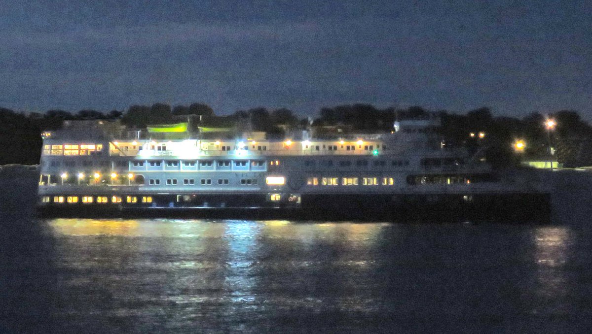 PrescottAnchor's tweet photo. 4 August 2019 Up #StLawrenceSeaway at Prescott ON. 05h03 Victory II,  passenger cruise flagged Bahamas for Brockville ON. #VictoryII @Seaway60 https://t.co/PjRphwpQNb
