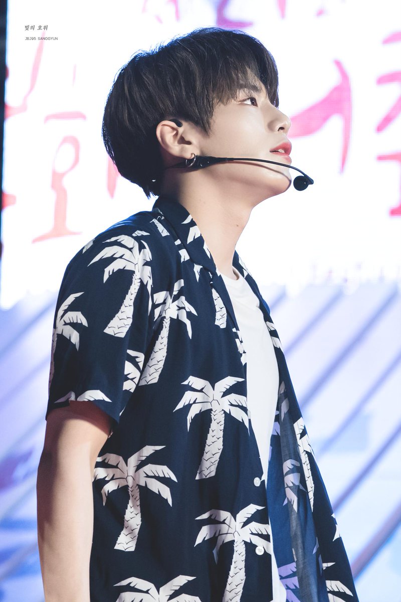 guardoflight523's tweet photo. 190803 #상균 #김상균 #SANGGYUN #KIMSANGGYUN #JBJ95 https://t.co/fS8FREV7FM