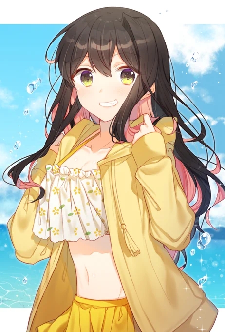 パーカー×水着? 