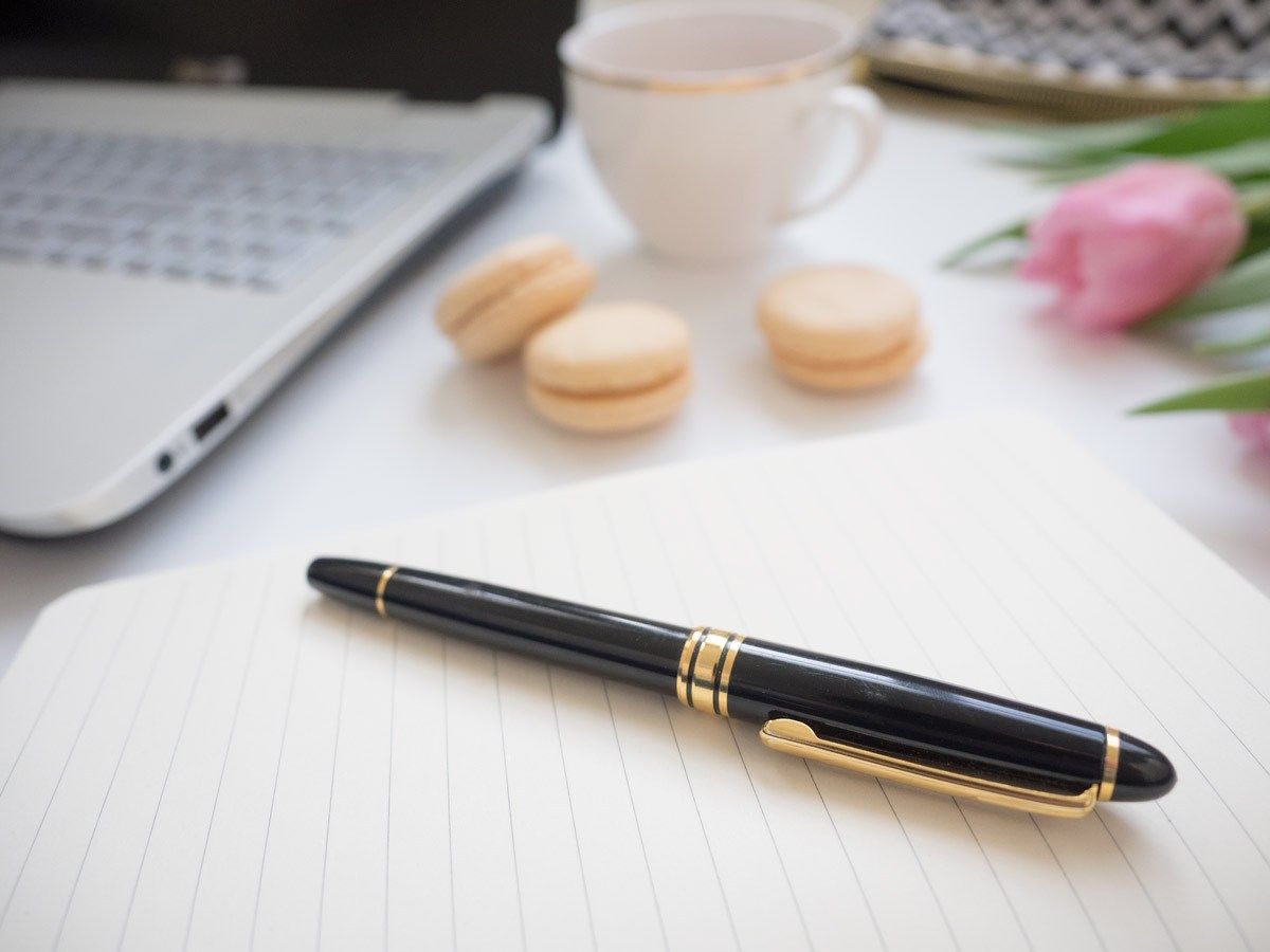 kathcake's tweet image. Scratching your head on what blog post to write next? I&apos;ve got 100 blog post ideas to help you strike inspiration whatever kind of blogger you are buff.ly/2JYILfn  #bloggingideas #blogposts #blogpostsideas #bloggerbabesrt @UKBlog_RT @FemaleBloggerRT