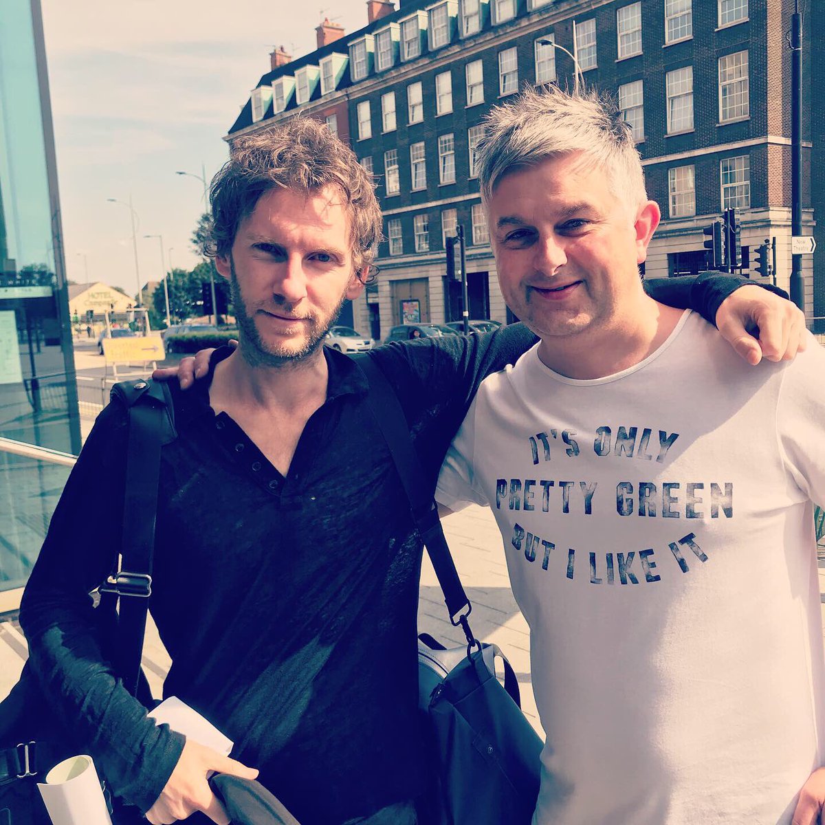 TMCharlie's tweet photo. #jaymehler and #mikemoore from #liamgallagher band. Jay was top and said I had good hair. #whyhullwhynot #whymewhynot #hull @CityHallHull https://t.co/0CL0Sfpgd4
