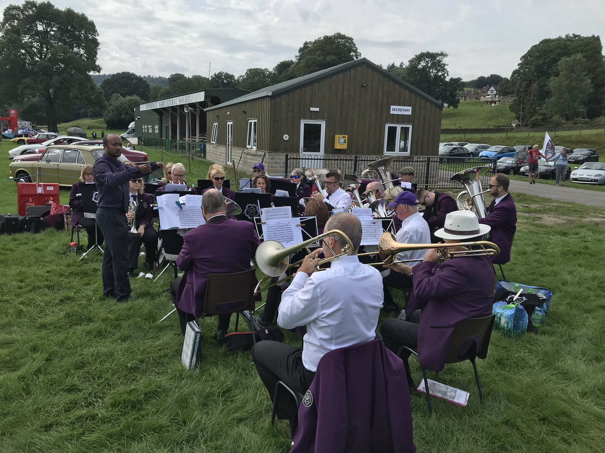 Suitedlibrarian's tweet photo. Annual visit to the #MGRally at #PatelyBridge with @KboroSilverBand. Sounding good in the sun this morning https://t.co/jHQkC1rn1W