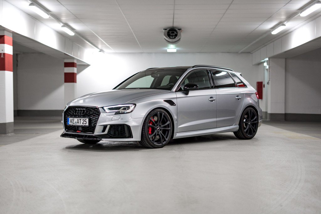audicafe's tweet photo. Audi RS3, per ABT ci vogliono almeno 470cv !! https://t.co/NFDyAB0ZBL https://t.co/CBuB01CUvZ