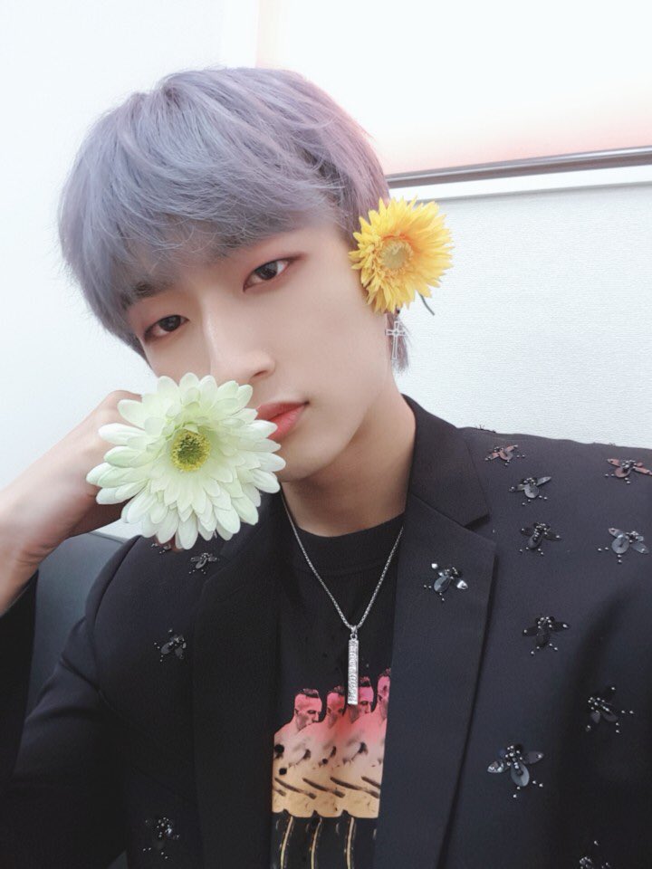 gidongdae's tweet photo. 대기실에서도 잘생김중인 태동😍
(예쁜사진은 공유하라고 배웠습니다만..?)

#어제의태동 #잘생김묻음 
#기동대 #GIDONGDAE 
#김태동 #태동 #TAEDONG https://t.co/Nb3erZFlci