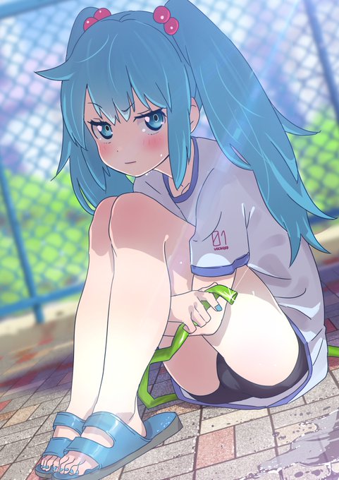 水泳を見学するミクさん
#初音ミク 