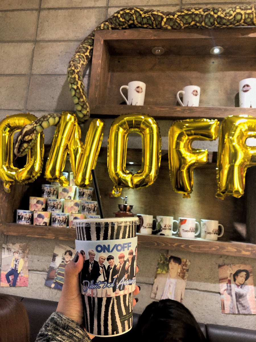 jeyoseu's tweet photo. @NinangsForONF @ Zoo Coffee, SM Megamall.
#2YearsWithONF #AlwaysWithLAUN https://t.co/aBN72GFHsA