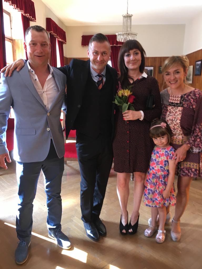 ElectricEmma's tweet photo. ...And 15 years later we did it! 😭💕👰🏻🎩 https://t.co/b9MVMSYwi1