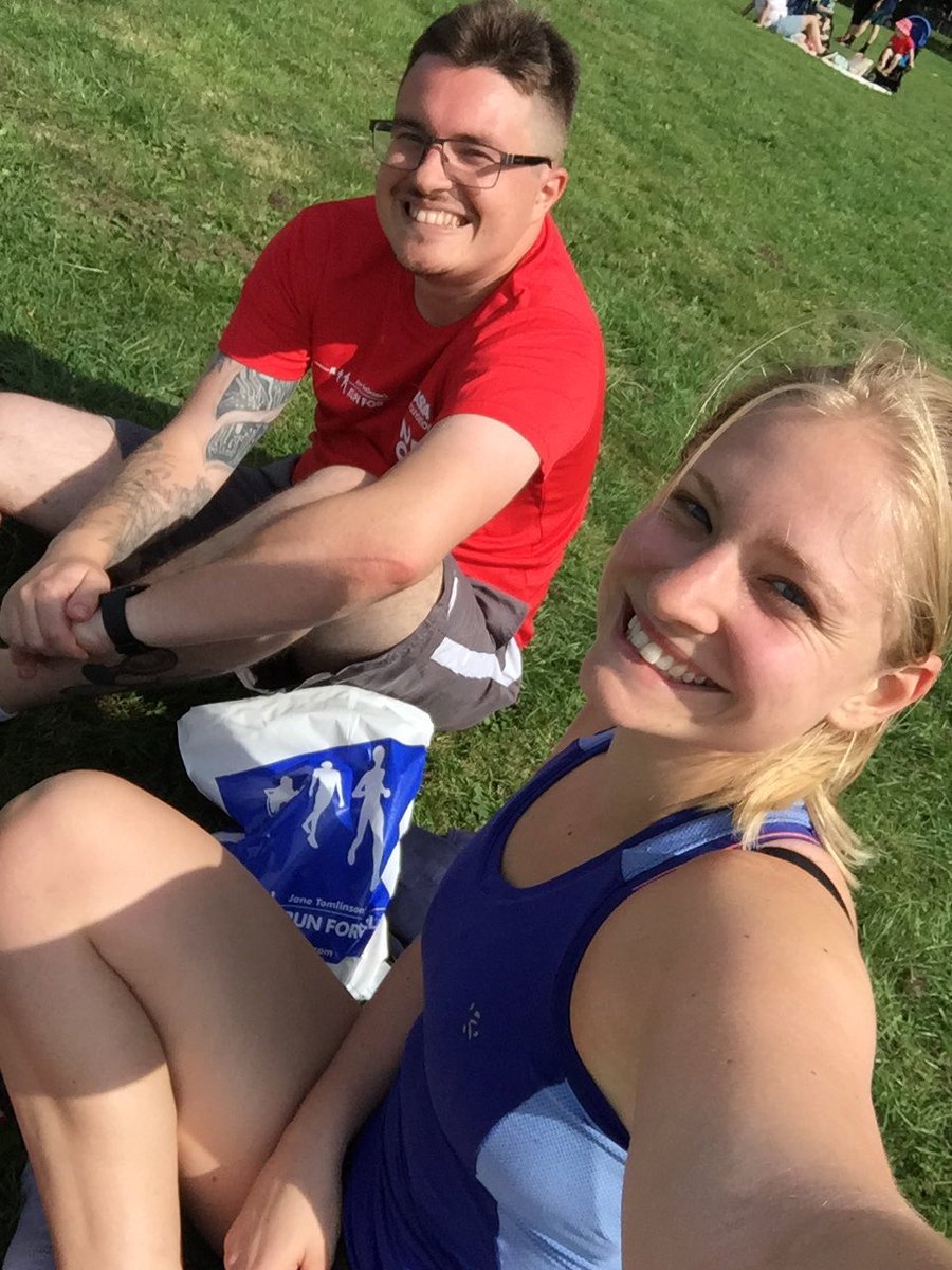 DrRebeccaJHall's tweet photo. A very hot York 10k π₯ with the #Thomaslab @SteveSt659 @RuddenMichelle @GavinHThomas https://t.co/4HV11f1XIV