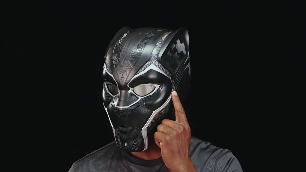 brands_direct's tweet photo. "Wakanda Forever" - Shop the #BlackPanther Legends Electronic Helmet: https://t.co/8MrwwhyPbN #brandsdirect #BlackPantherMovie #MarvelStudios https://t.co/MbolWY5isq