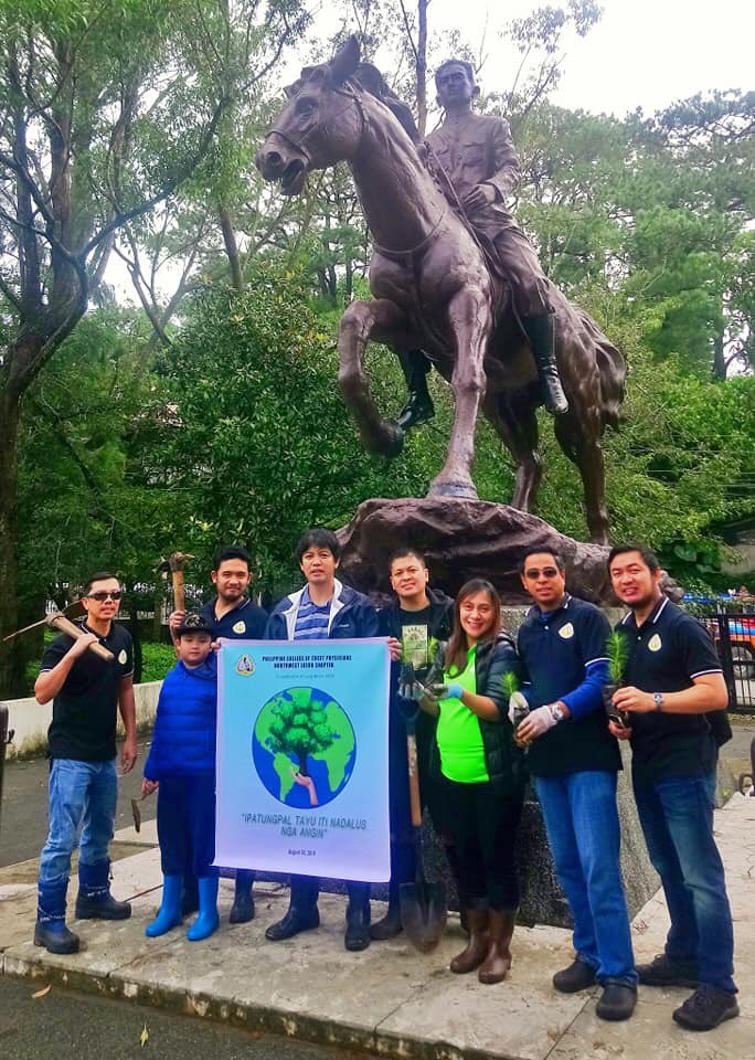 philchestorg's tweet photo. Grateful to the pulmonologists from Baguio City for holding tree planting activity today.  #PUSHMoLungs
#HealthyAirNow #CommitToCleanAir https://t.co/DS40ehmaPI