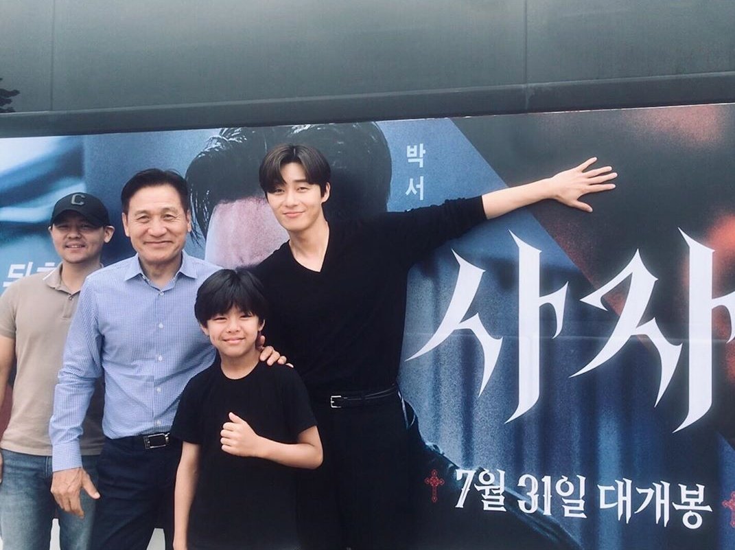 sojjuny88's tweet photo. 박서준 × 영화사자 롯데엔터 
이틀째 무인도 수고했어!! 2주차는 달려갈께 ㅠㅠ 나도 서준이 댓 받을꼬야 ㅠㅠㅠㅠ https://t.co/7pfEHvZj16