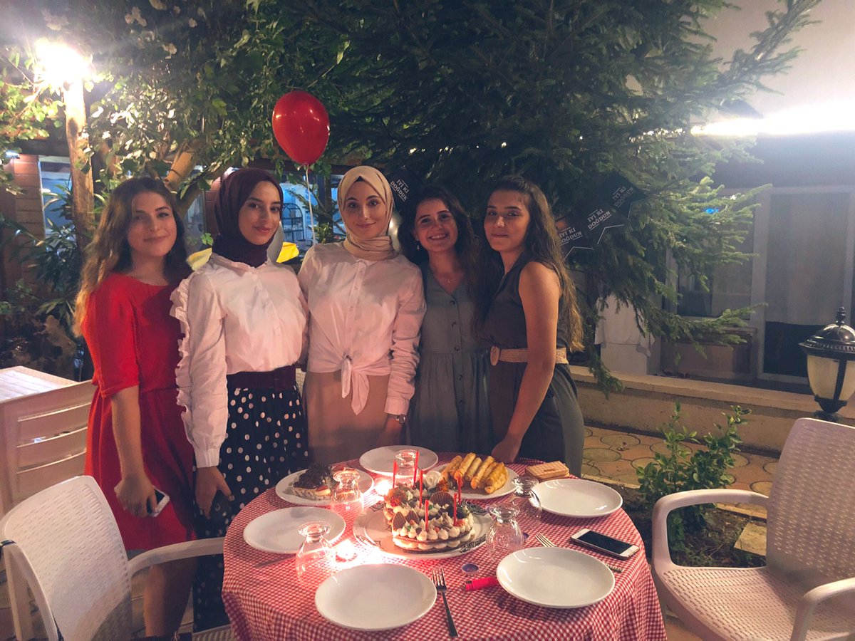 Yanımdan hiç eksik olmayın, meleklerim😇❤️