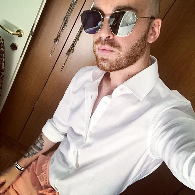 robsuitshirts's tweet photo. 👔Today in my new tailormade @hockerty.men linen shirt 😍 nothing better than bespoke clothes!
#shirt #sartorial #bespoke #tailormade #hockerty #hockertymen #mensuit #suit #zerouv #blog #blogger #syriouslyinfashion #fashion https://t.co/jl1A5xL7MG https://t.co/4cOpUkwpKF