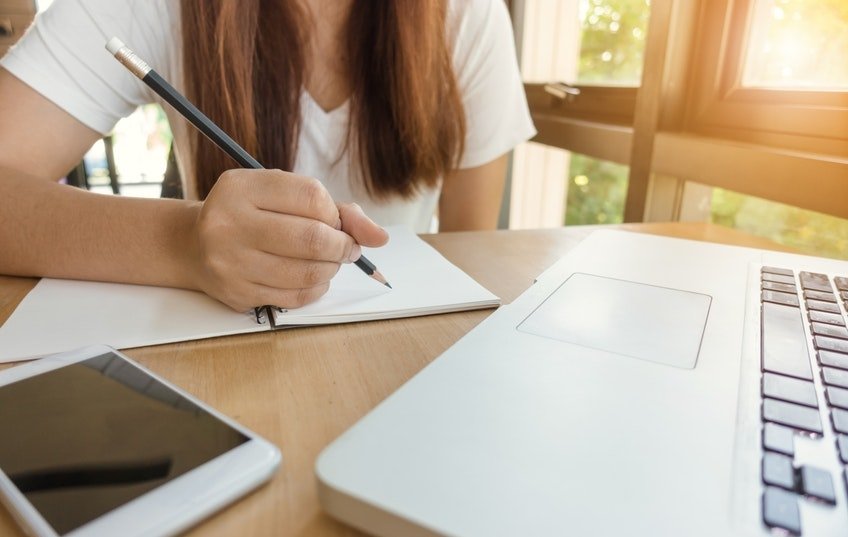 MOKKnowledge's tweet image. Two Museum of Knowledge top tips to learn Portuguese include adopting structure in the language learning process by memorizing words and grammar. The second top tip to learn Portuguese with ease is not to be afraid of making mistakes. museumofknowledge.com/two-museum-kno…